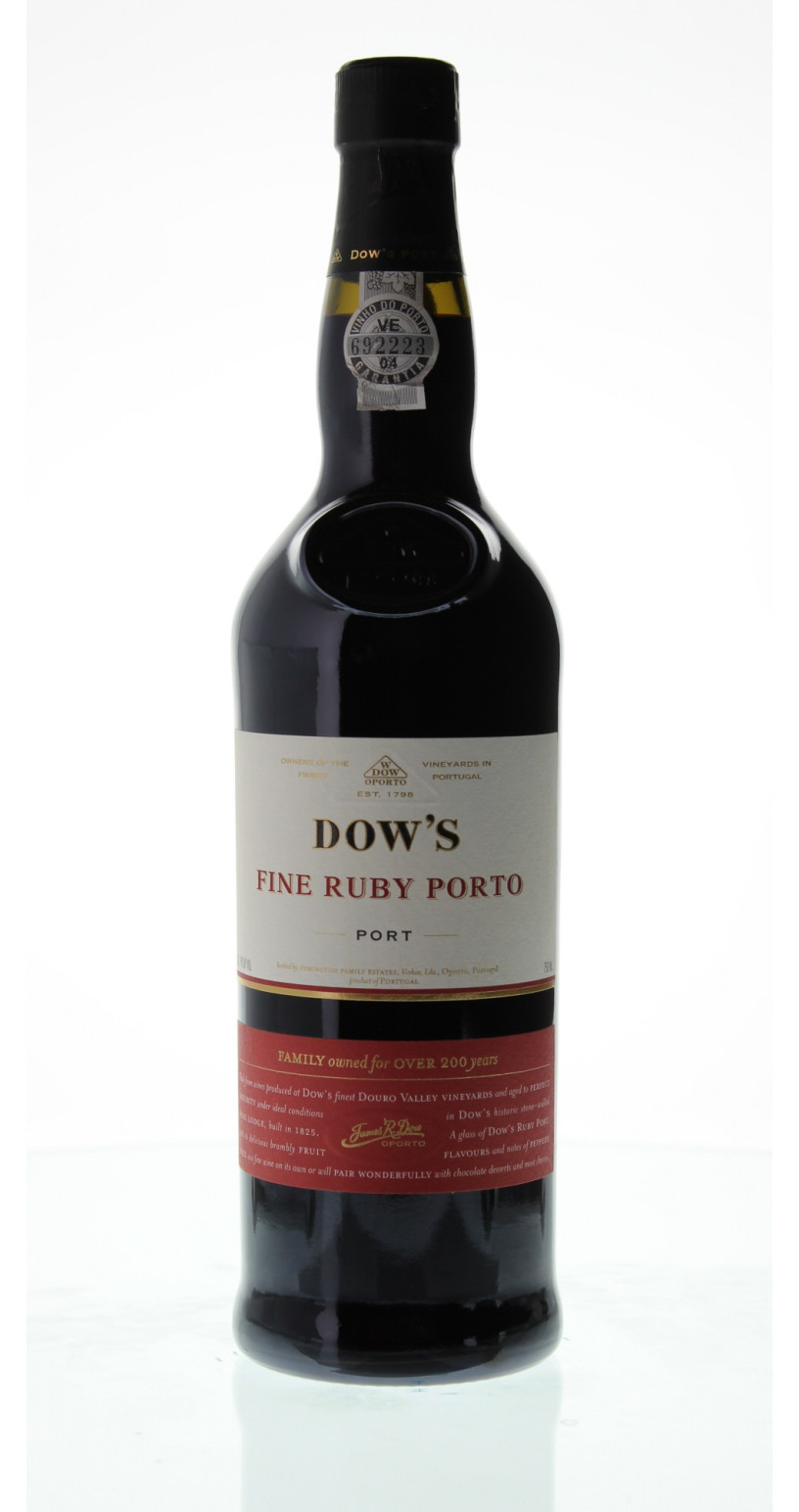 Fine ruby porto. Maynards fine ruby porto. вино ликер выдержанный монтеро портвейн рубин красное.